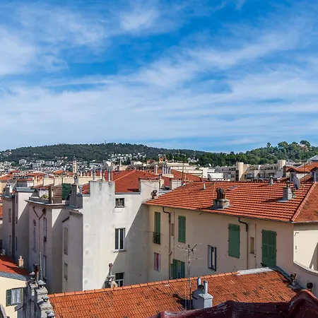 Charming Peaceful Haven In The Golden Square, Air-conditioned *